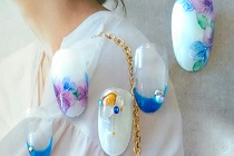 フレンチネイル